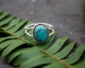 Turquoise Ring, Natural Turquoise Sterling Silver Ring, Turquoise Jewelry, Boho Ring, Bohemian Ring, Twisted Band Ring, Dainty Rings