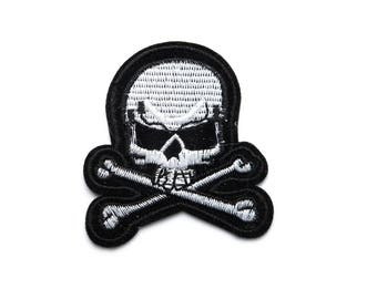Skull and Crossbones Embroidered Patch Appliqué