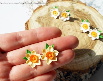Stud Earrings Daffodils White yellow narcissus Jewelry spring White daffodil earrings Spring flowers Narcissus earrings Spring clay flowers
