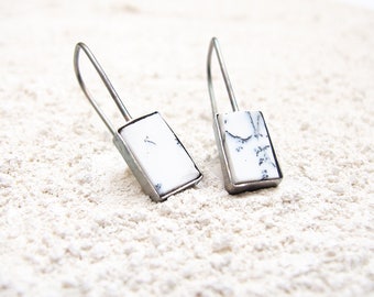 Sterling silver and Opalo dendrite earrings, sterling silver and earrings opal dendrite, long natural stone earrings, Drop silver earrings