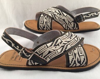 MENS EMBROIDERED HUARACHE sandals with tire sole