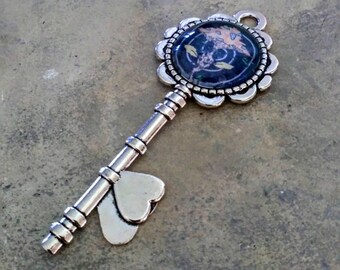 Key pendant 'Magic mushroom'