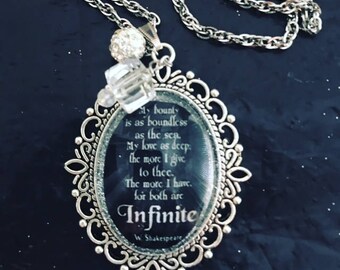 Pendant with Shakespeare's quote cabochon