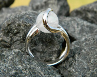 Stone glows in the Dark - Interchangeable Marble Ring with handmade 10mm (glow in the dark) glass marble