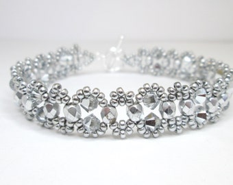 Silver beaded bracelet, crystal comet, swarovski bracelet, seed bead bracelet, elegant bracelet, BR001