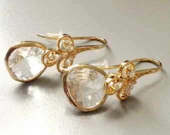 Gold dangle earrings, Dangle earrings Gold, gold earrings