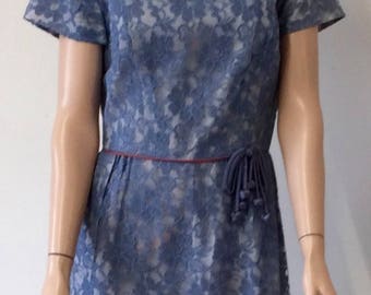 1950s powder blue lace wiggle dress UK 12