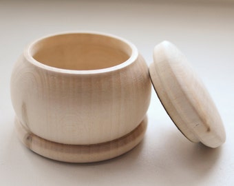 Round unfinished wooden box - with cover - natural, eco friendly