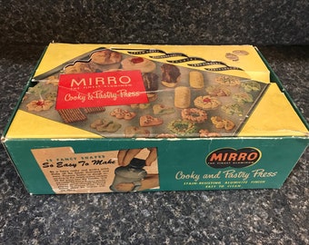 Vintage Mirro Cooky and Pastry Press