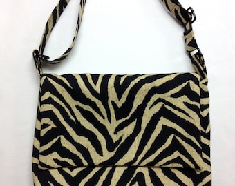 The Zebra: Messenger Bag (Zebra Stripe Print)