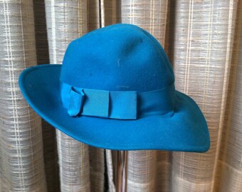Vintage Liz Claiborne Teal Hat