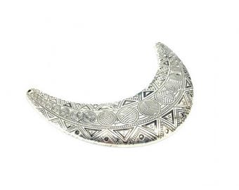 Half moon circles and Triangles 11.5 cm silver mast bib