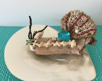 sea sponge, drift wood, coastal, statue