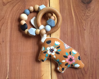 Little Critter Toy/Pig&Bear, Organic Teether, Silicone Teether, Baby Teether, Teething Toy, Bay Shower Gift