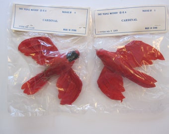 2 vintage feathered cardinals - original packaging - artificial birds