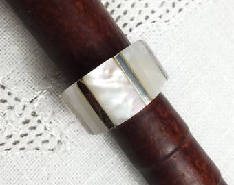 Mother-of-Pearl Inlay 925 Sterling MOP Shell Three Panel Ring