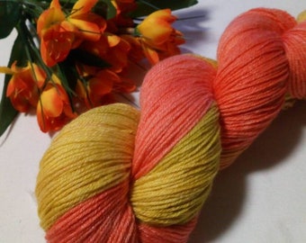 100g hand dyed wool made of merino wool with bamboo color 104