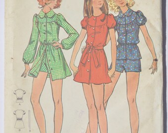 Vintage Sewing Pattern Butterick 6512 Top and Shorts 1970's