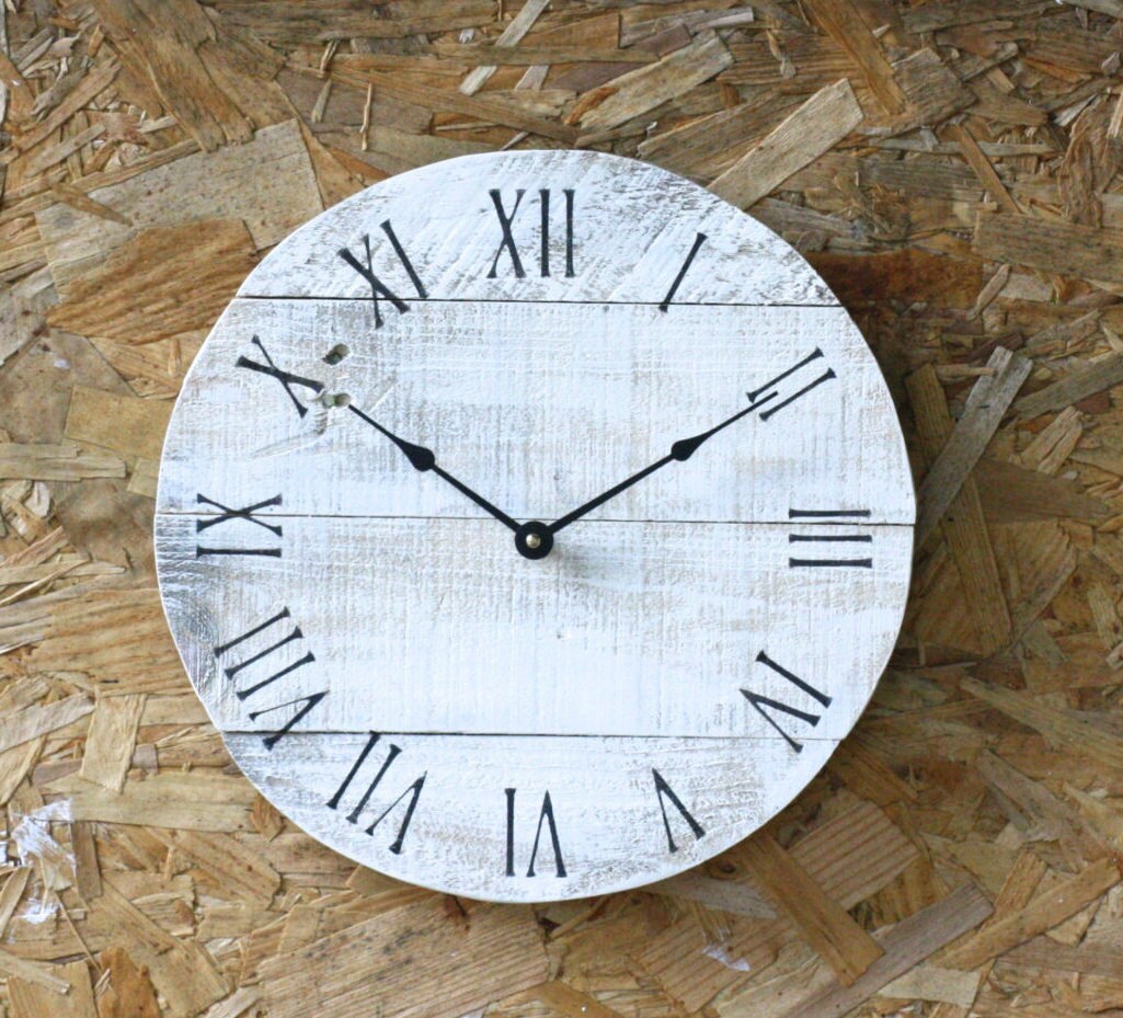 Wall Clock Shabby Chic Pallet Wood Round Reclaimed