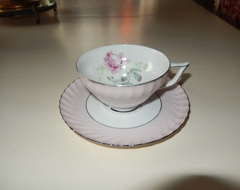 KONIGL PR TETTAS Teacup and Saucer