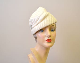 1940s Everitt Cream Knit Hat