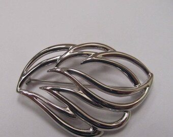 On Sale MONET Silver Tone Pin Item K # 1684