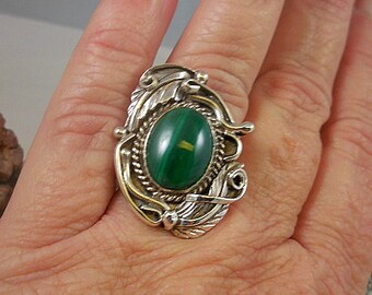 Native American Green Malachite Sterling Silver Ring