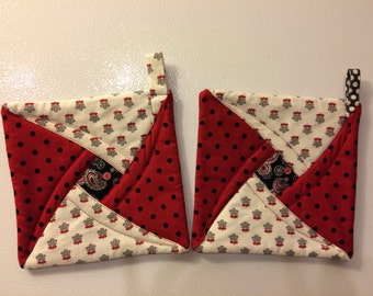 Quilted potholders, Ohio State Colors, trivets