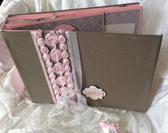 Romantic wedding invitation book taupe and pink powder "so romantic »