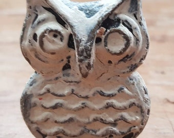 Antique White Distressed Metal Owl Drawer Knob - Metal Upcycling Project