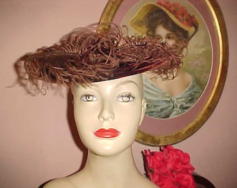 Vintage 40s Hat Brown Velvet & Fluffy Feathers Mini Pancake CARRIAGE Rest Style Chic BARGAIN
