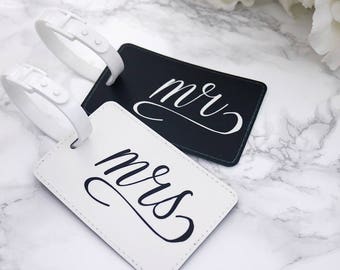 Personalized Luggage Tag Set - Mr and Mrs. Monogram Bag Tag Personalized Baby Bag Tag Gym Bag Tag H-LT01SU