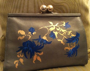 Clutch bag Grey clutch closure