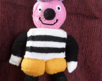 Hand knitted 'Bertie Bassett