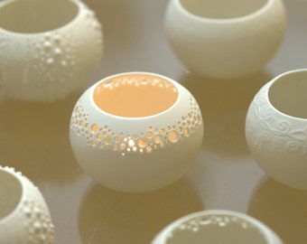 Porcelain candle holder. Contemporary ceramic lighting. Ceramic tealight holder. Tea light Delight N.1. Designed and crafted by Wapa Studio.