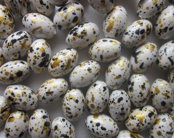 SALE - Black and Gold Oval Acrylic Beads 20mm 20 Beads