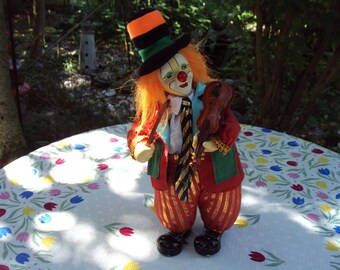 Musical automaton, clown violinist from the 60-70s.