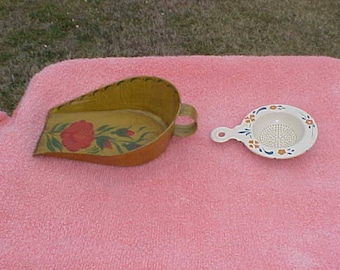 Vintage Kitchen toleware-small scoop and egg separator