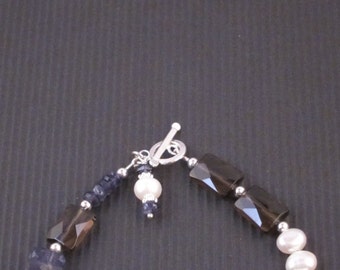 Iolite, Smoky Quartz and Freshwater Pearl Bracelet