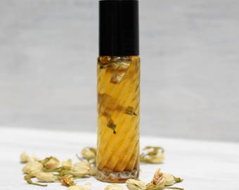 Allure Natural Perfume, Essential Oil Perfume, Alcohol Free 10 ml. Roll on bottle, with Jasmine Flowers, Jasmine, Rose, Sandalwood, Cinnamon