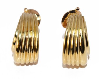 Earrings yellow gold 18K, Van Cleef And Arpels
