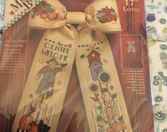 Cross Stitch Debbie Mumm Front Dppr Bow Kit A Country Welcom Scarecrow, autumn, sunflower