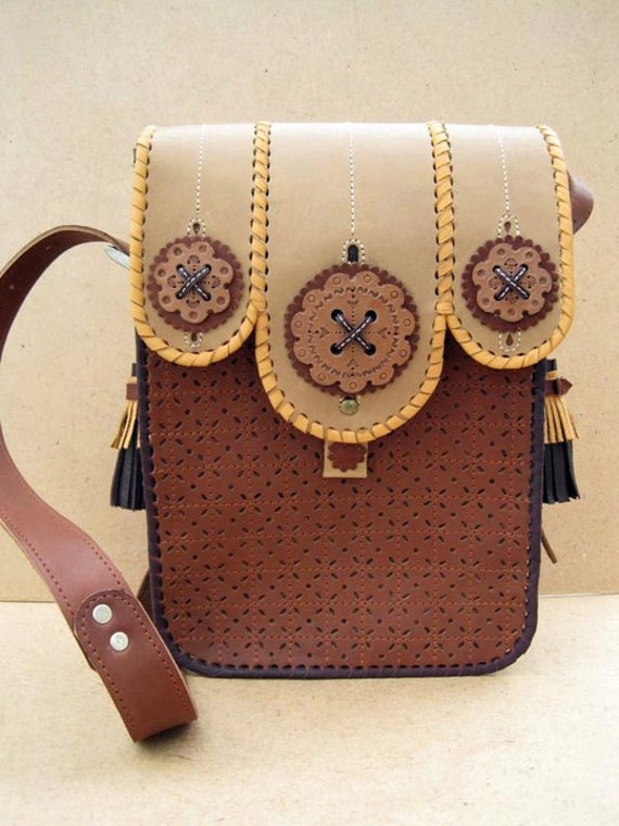 Items similar to Genuine leather handbag 