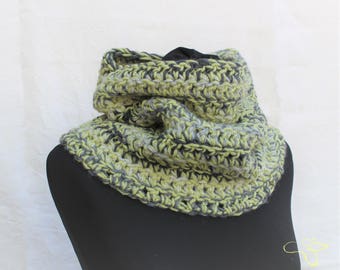 READY TO SHIP, Neck warmer, crochet Infinity scarf for man or woman, in 4 different colour combinations