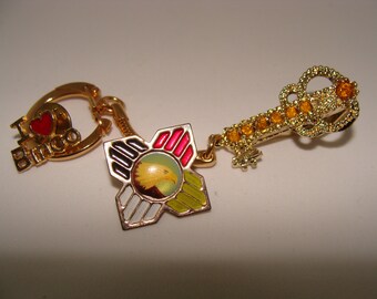 Keychain With Clip & 2 Pins: Bingo, Glitzy Guitar and an Eagle