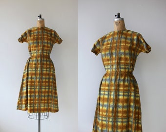 1950s vintage dress / 50s golden plaid dress / 50s day dress / 50s cotton dress / 50s medium dress / 50s floral print dress