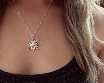 Sun Necklace, Silver Sun Necklace, Sun Choker, Charm Choker, Hippie Necklace, Grunge Necklace, Pastel Goth, Celestial Sun Jewelry, Boho