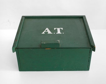 primitive box, folk art box , wooden box, hand-made box, vintage box,