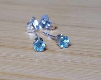 Apatite earrings 3mm