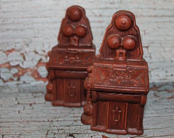Vintage Ceramic Salt & Pepper Shaker
